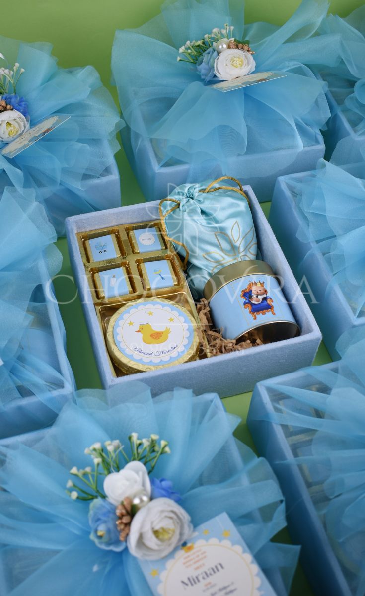 Baby bOY bIRTH aNNOUNCEMENT HAMPERS