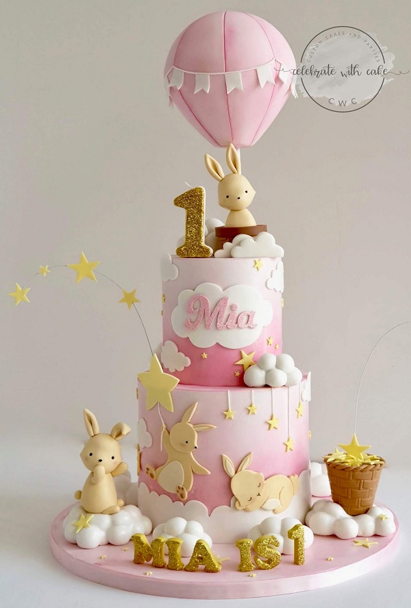 Air Balloon Theme Cake for Birthdays