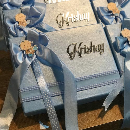Chocolate-boxes-for-baby-birth-announcements-sweets