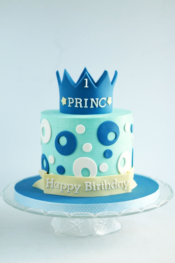 Polka Dot Theme Cake