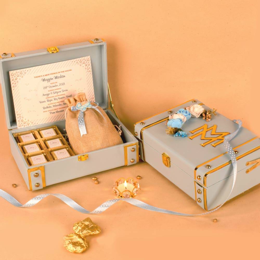 wedding-invitation-chocolate-box